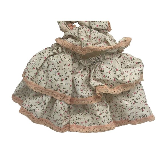 Vintage BIG EYES BRADLEY DOLL LISA-Made in Korea-Flower Dress w/ Bonnet 11" tall - Picture 3 of 16